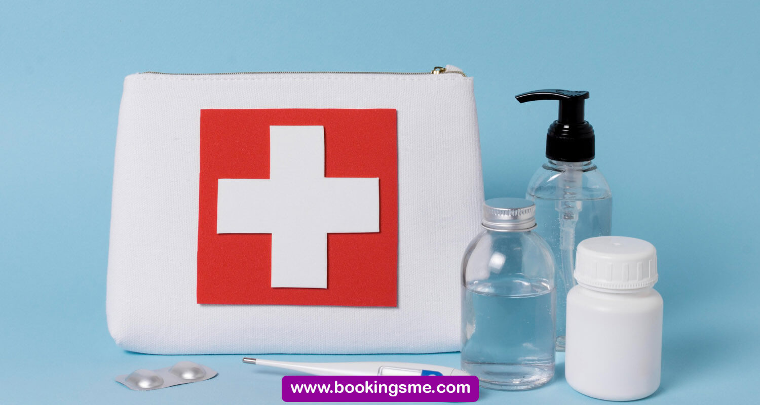 do hotels have first aid kits